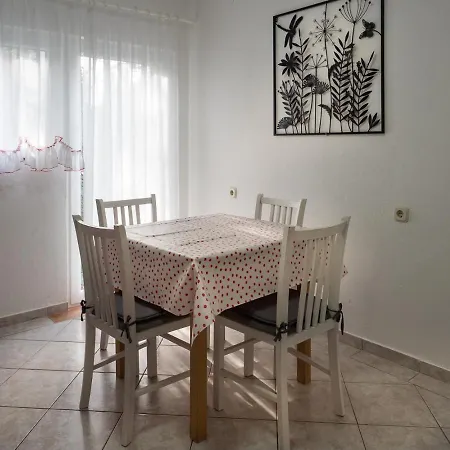 Apartments Summer Bloom Krk Town Exterior foto