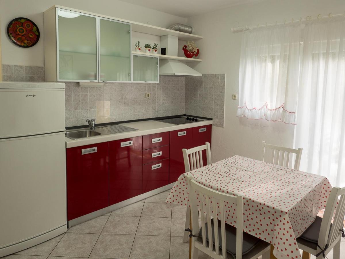 Summer Bloom Apartment Krk Town